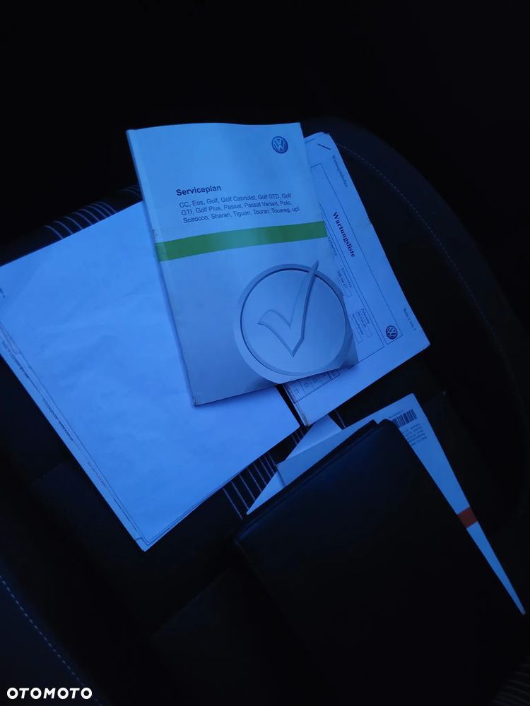 Volkswagen Touran 2.0 TDI DPF MATCH - 30