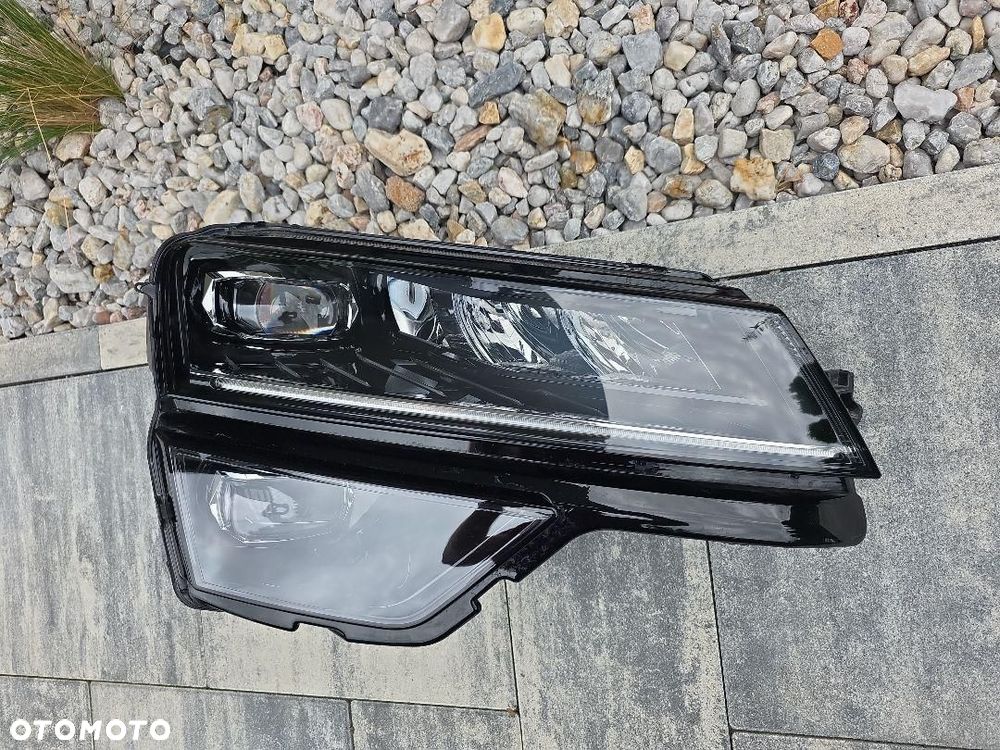 SKODA KAROQ 57B Lampa prawa przód Kompletna Full Led Dynamic 57B941016D - 6