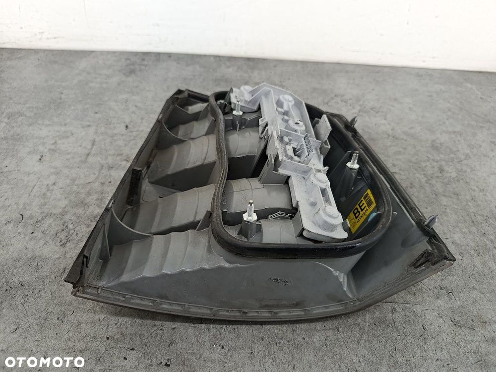 LAMPA TYLNA LEWA OPEL VECTRA C 13157646 HATCHBACK - 5