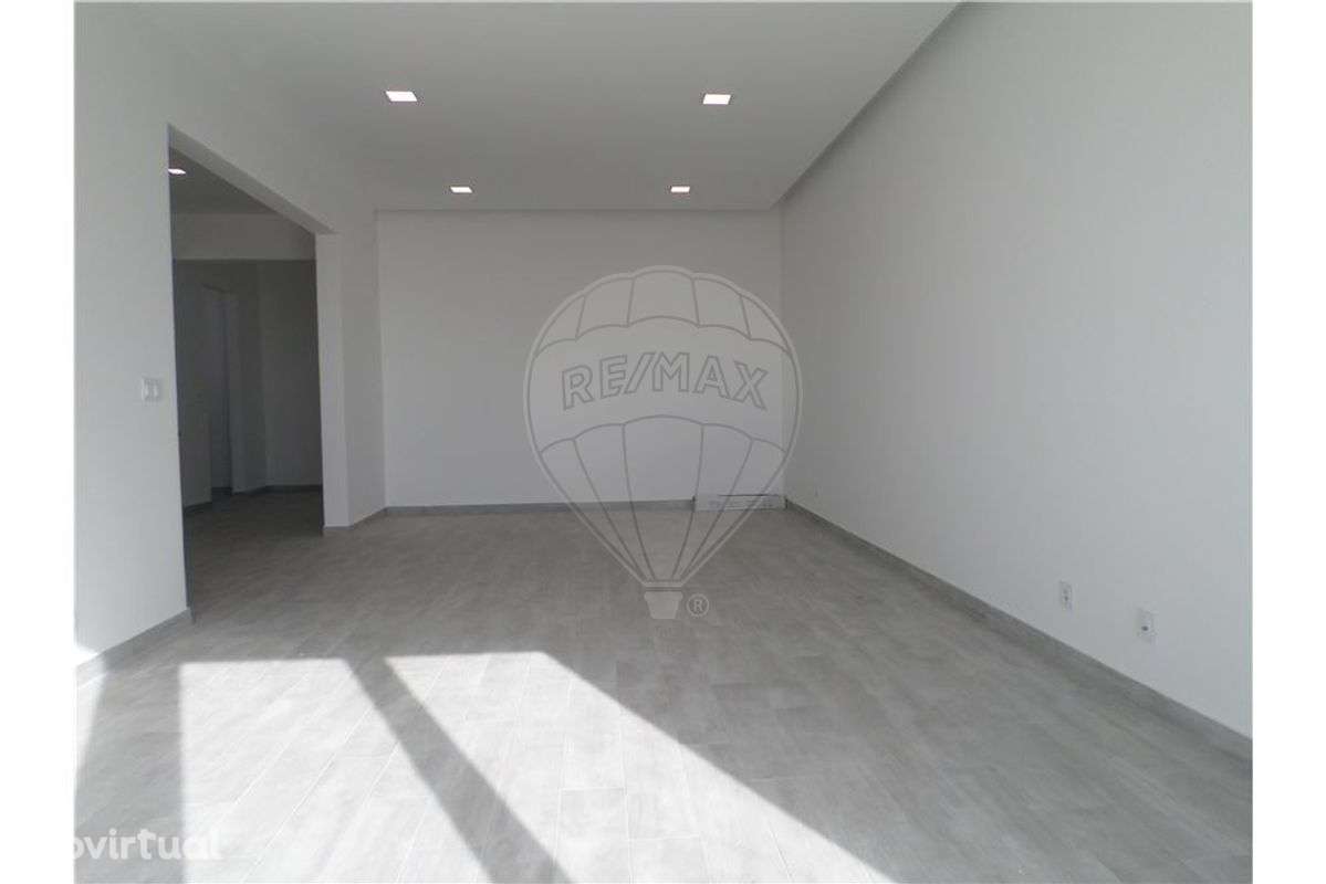 Apartamento T3 para arrendamento - Grande imagem: 2/18