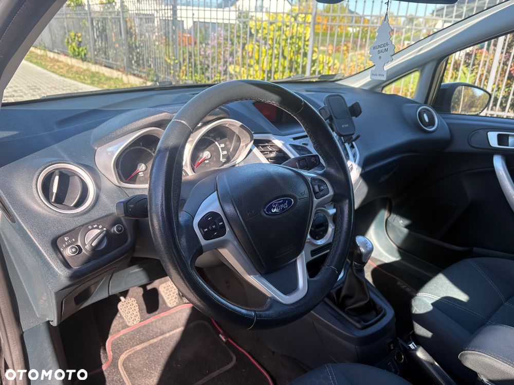 Ford Fiesta 1.25 Titanium EU5 - 17