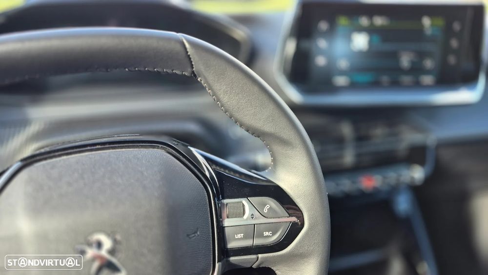 Peugeot e-2008 Active - 16