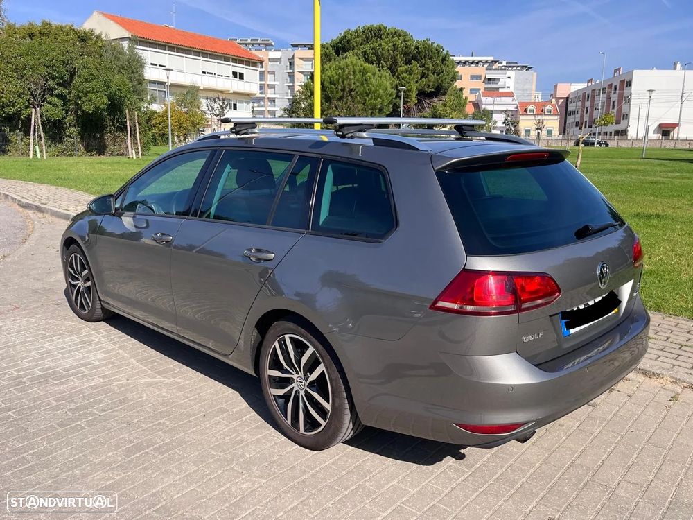 VW Golf Variant 1.6 TDi Highline DSG - 3