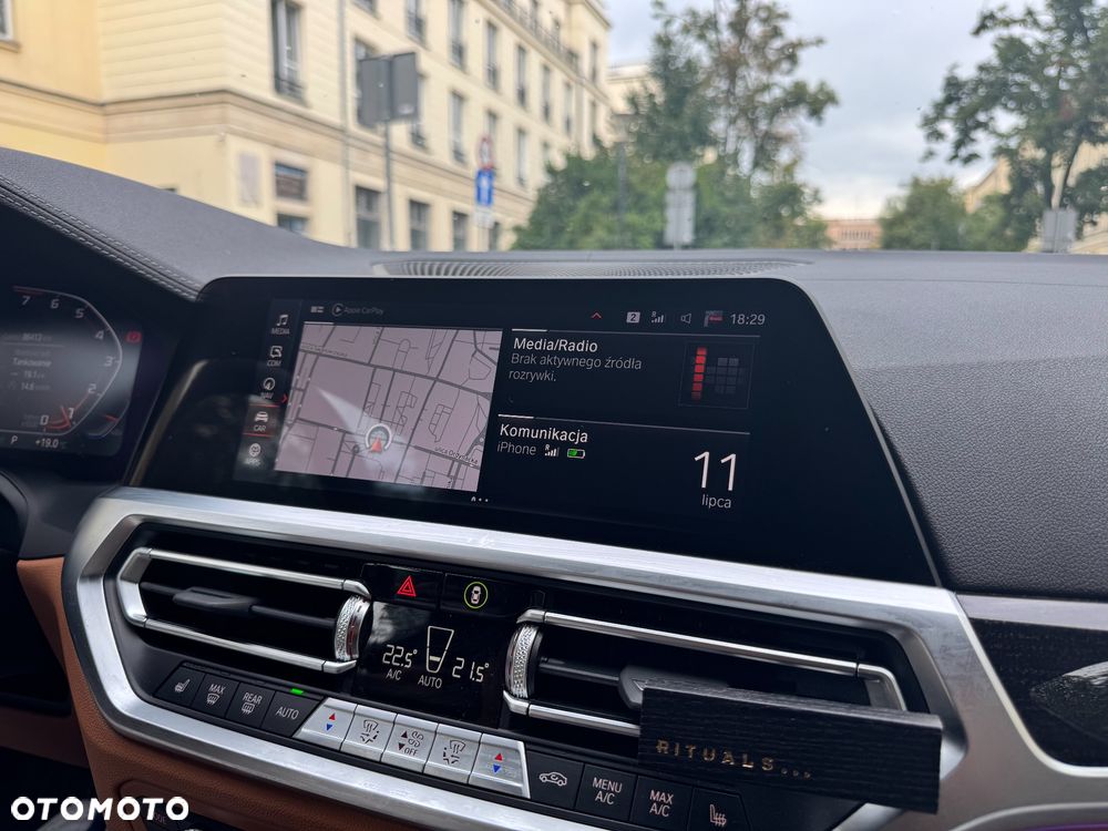 BMW Seria 3 330i xDrive Luxury Line - 17