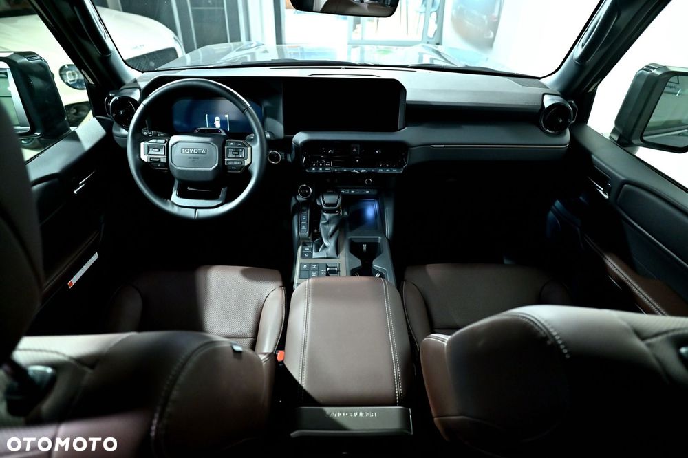 Toyota Land Cruiser LC 2.8 D-4D Invincible - 18