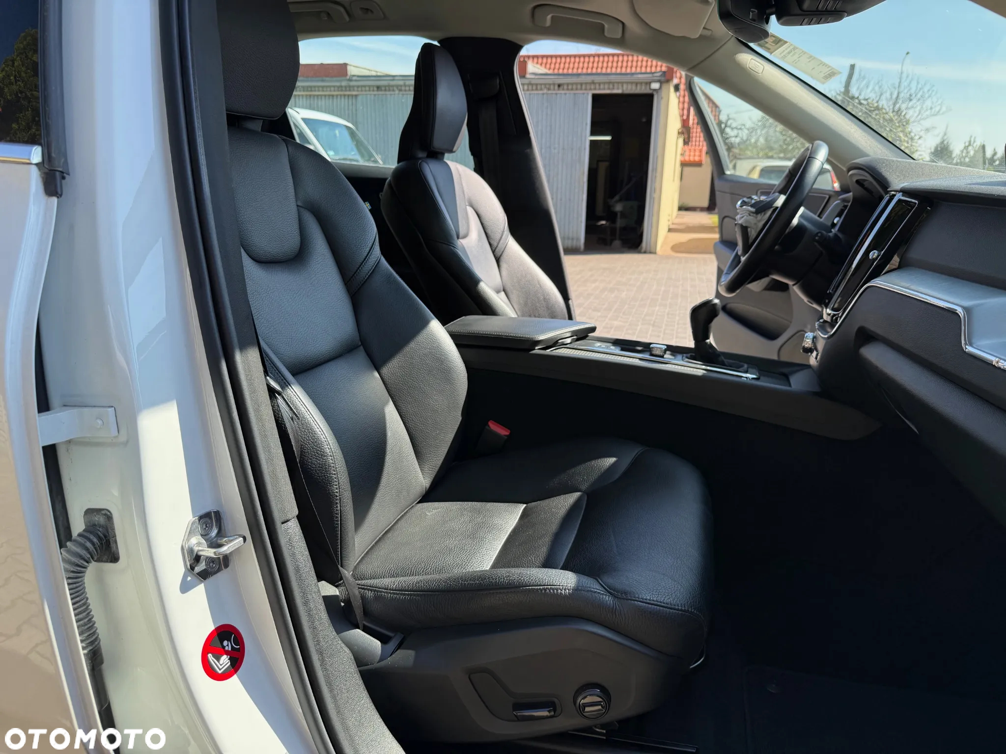 Volvo XC 60 D3 Momentum Pro - 15