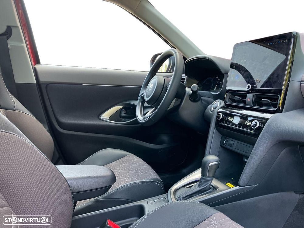 Toyota Yaris Cross 1.5 HDF Luxury - 6