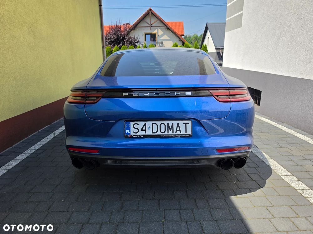 Porsche Panamera 4S - 22