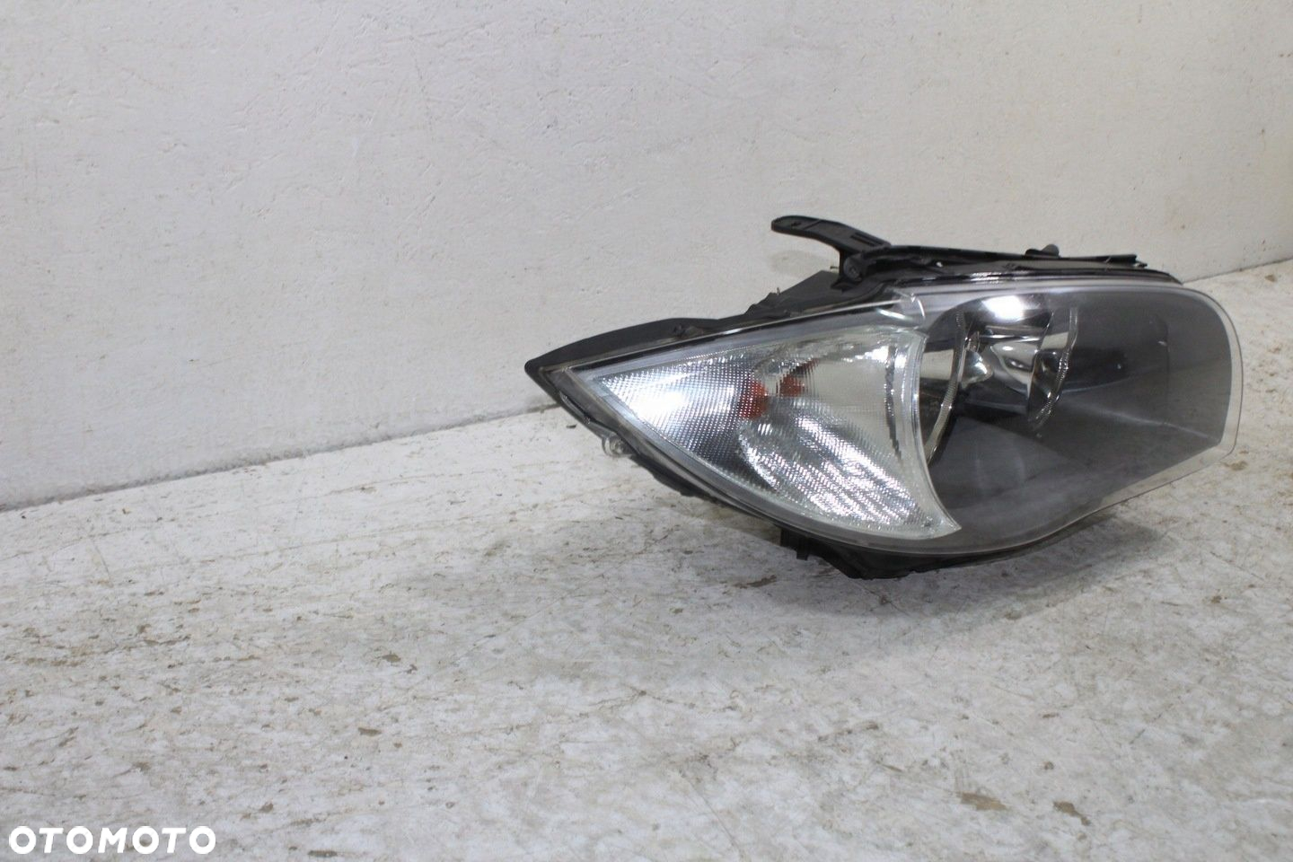 BMW 1 E87 lift lampa prawa przód 7249650 - 3