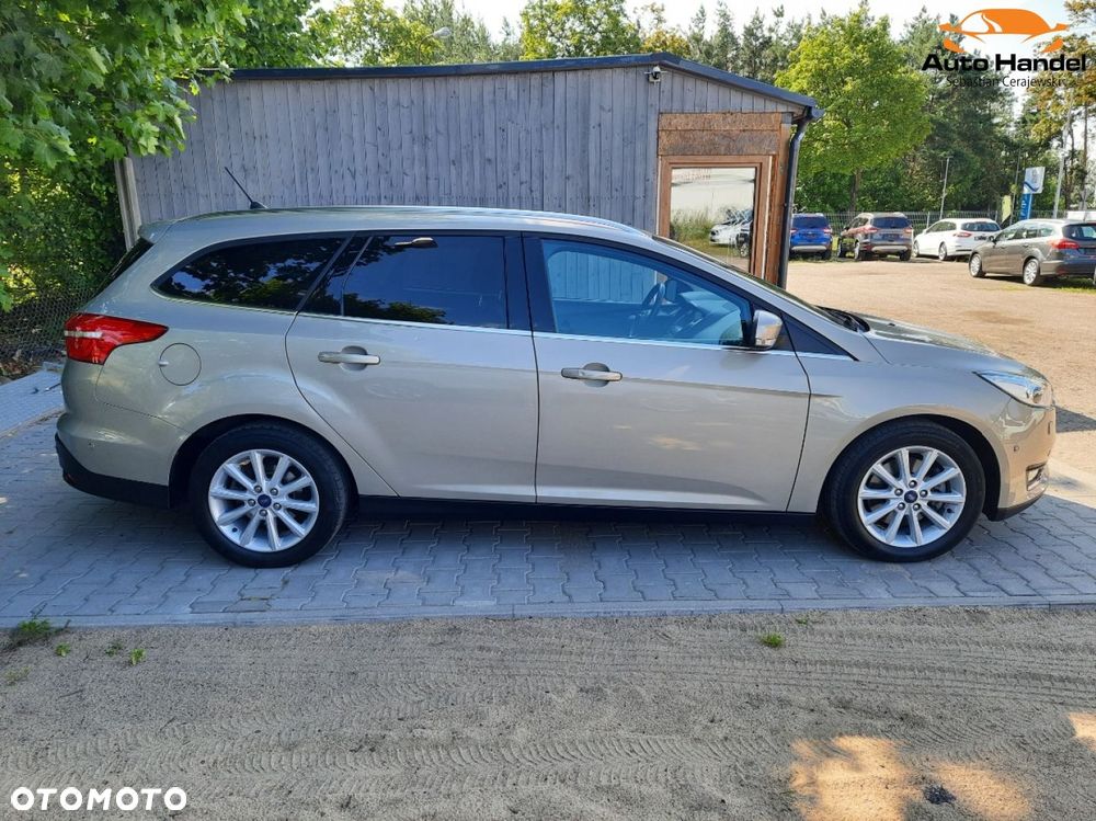 Ford Focus 1.5 EcoBoost STart-Stopp-System TITANIUM - 12