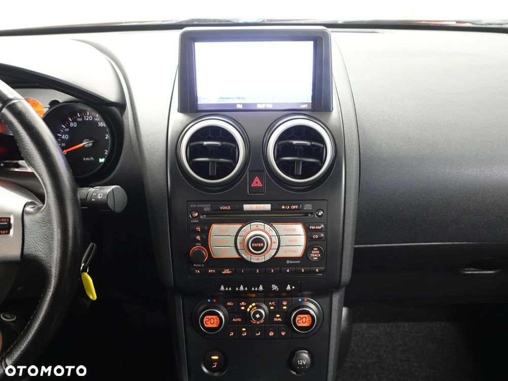 Nissan Qashqai 2.0 4 x 4 tekna - 30