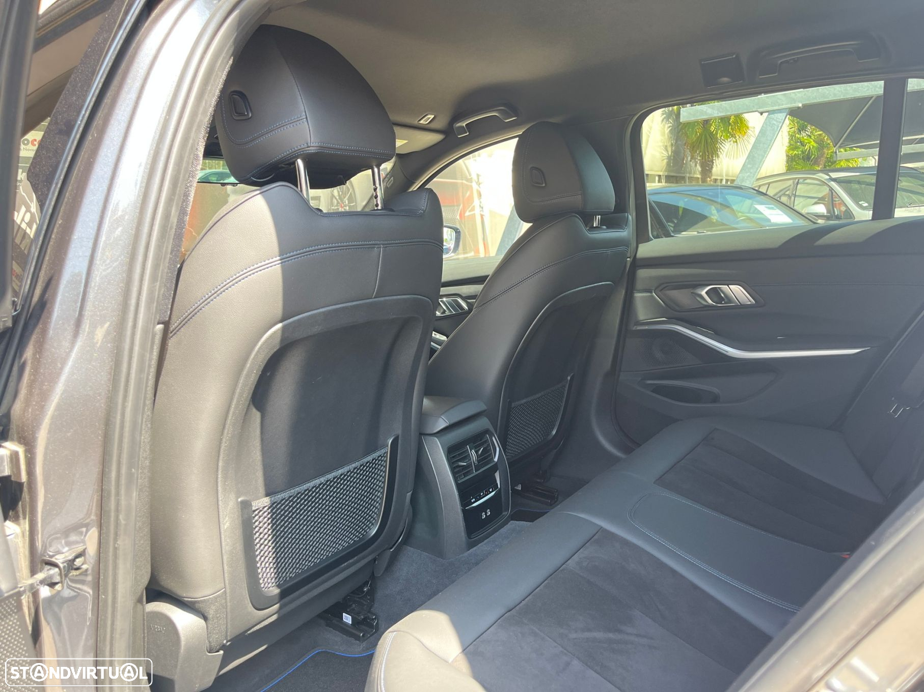 BMW 330 e Touring Pack M Auto - 24