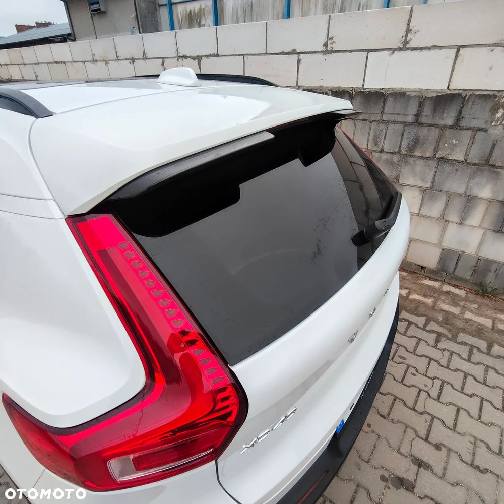 Volvo XC 40 T5 AWD R-Design - 10