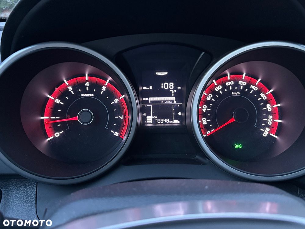 SsangYong/KGM Tivoli e-XGi 160 2WD Black+White - 12