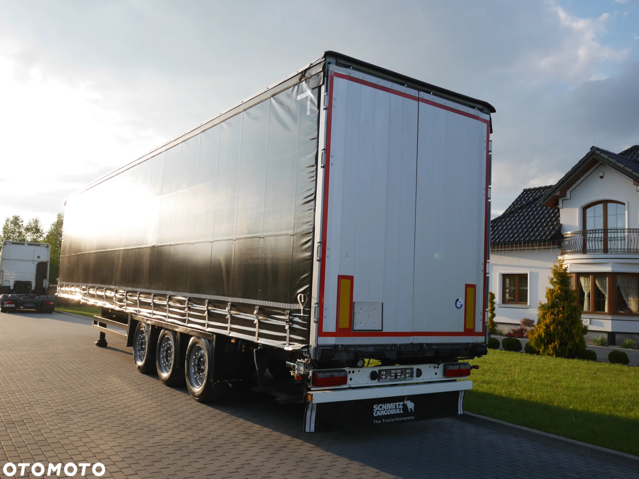 Schmitz Cargobull VARIOS  Standard/Mega Dach podnoszony - 13