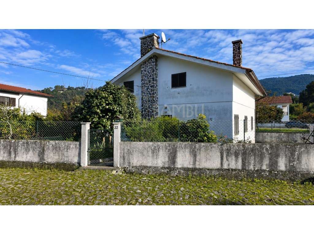 Moradia T2 com Jardim e Grande Potencial para venda em Cristelo, a ... - Grande imagem: 4/16