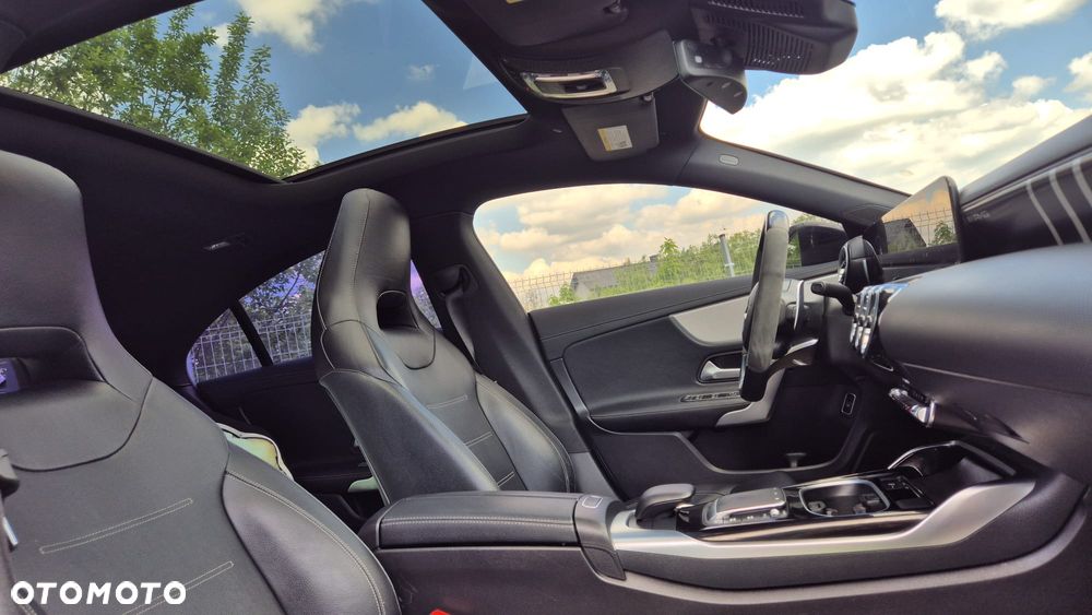 Mercedes-Benz CLA AMG 35 4-Matic 7G-DCT - 13