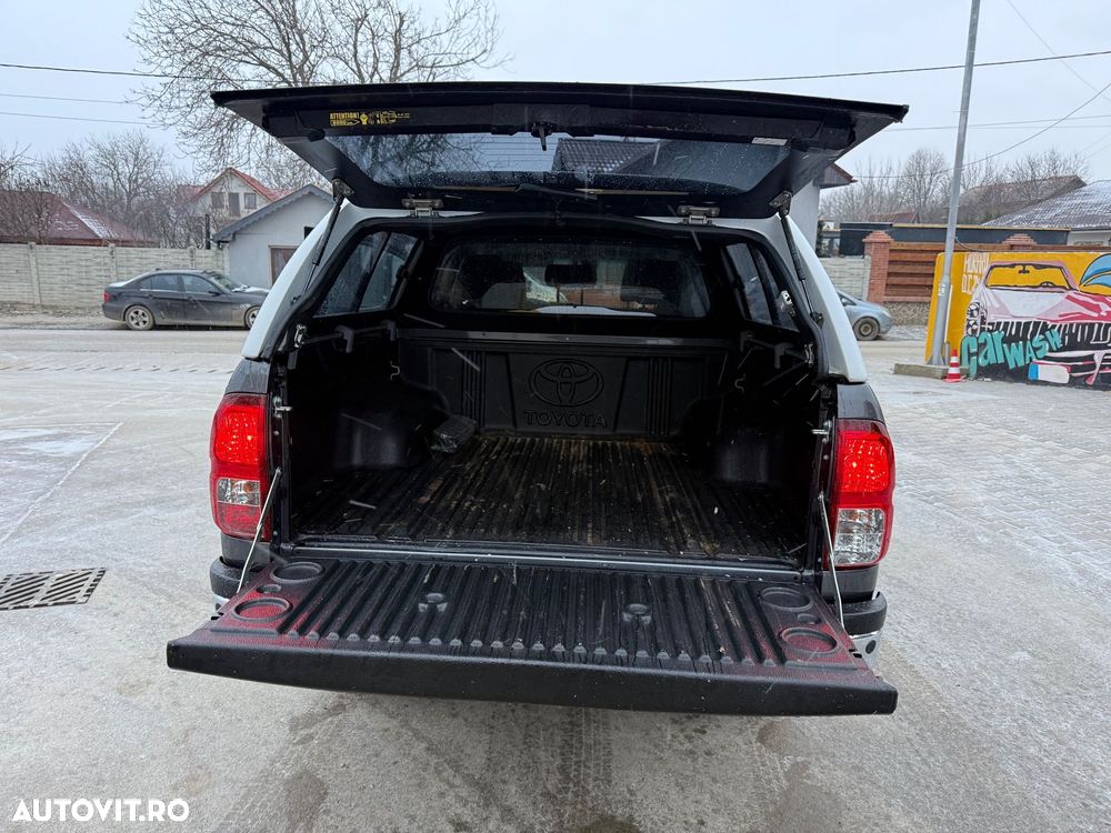 Toyota Hilux 2.4D 150CP 4x4 Double Cab AT Comfort - 11