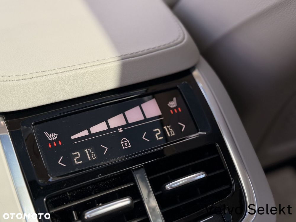 Volvo XC 90 - 29