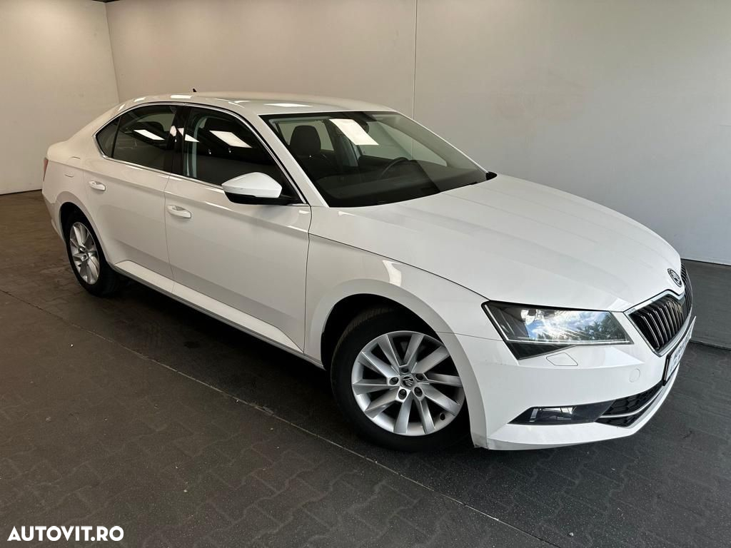 Skoda Superb 2.0 TDI DSG Style - 6