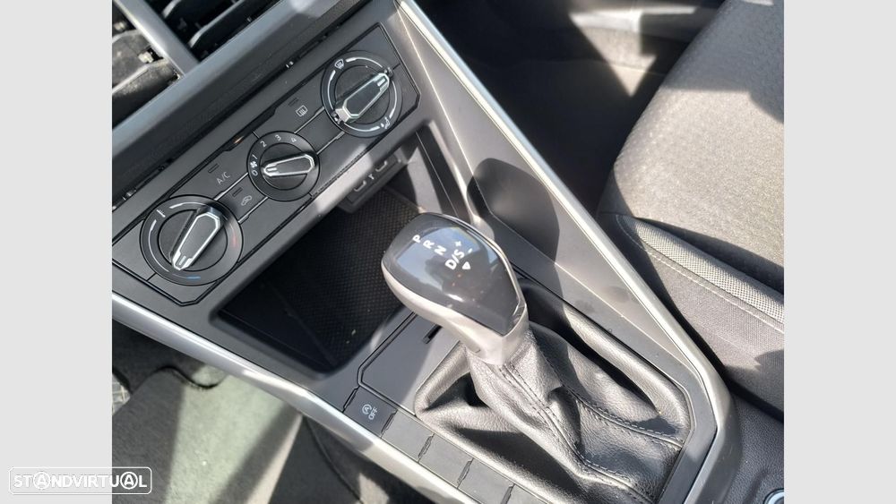 VW Polo 1.0 TSI Life DSG - 11
