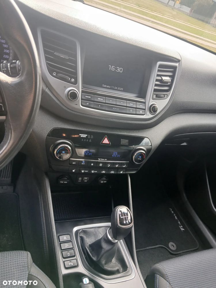 Hyundai Tucson blue 1.7 CRDi 2WD Passion - 12