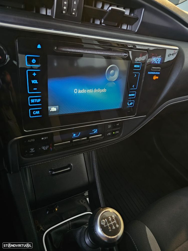 Toyota Auris 1.6 D-4D Comfort+Navi - 21