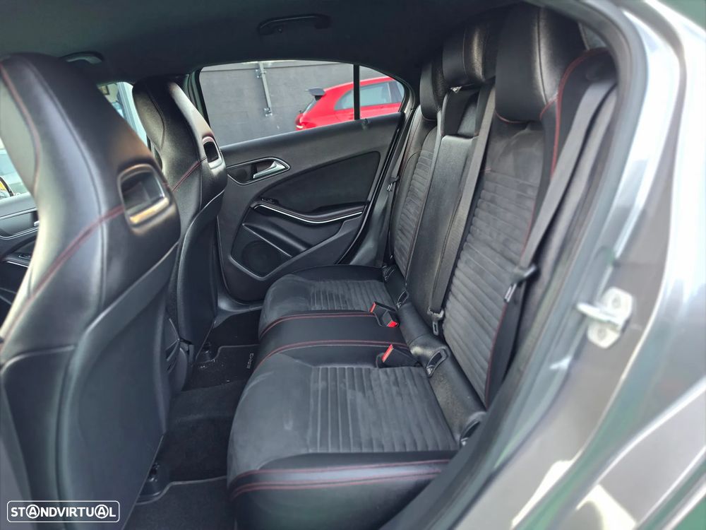 Mercedes-Benz A 180 d 7G-DCT AMG Line - 25