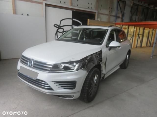 Volkswagen Touareg 3.0 V6 TDI SCR Blue Motion DPF Automatik Terrain Tech - 4