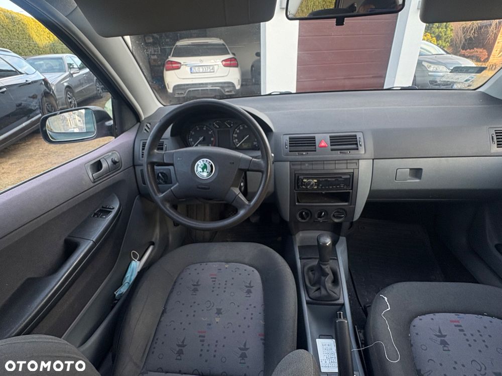 Skoda Fabia 1.2 HTP Basis - 14