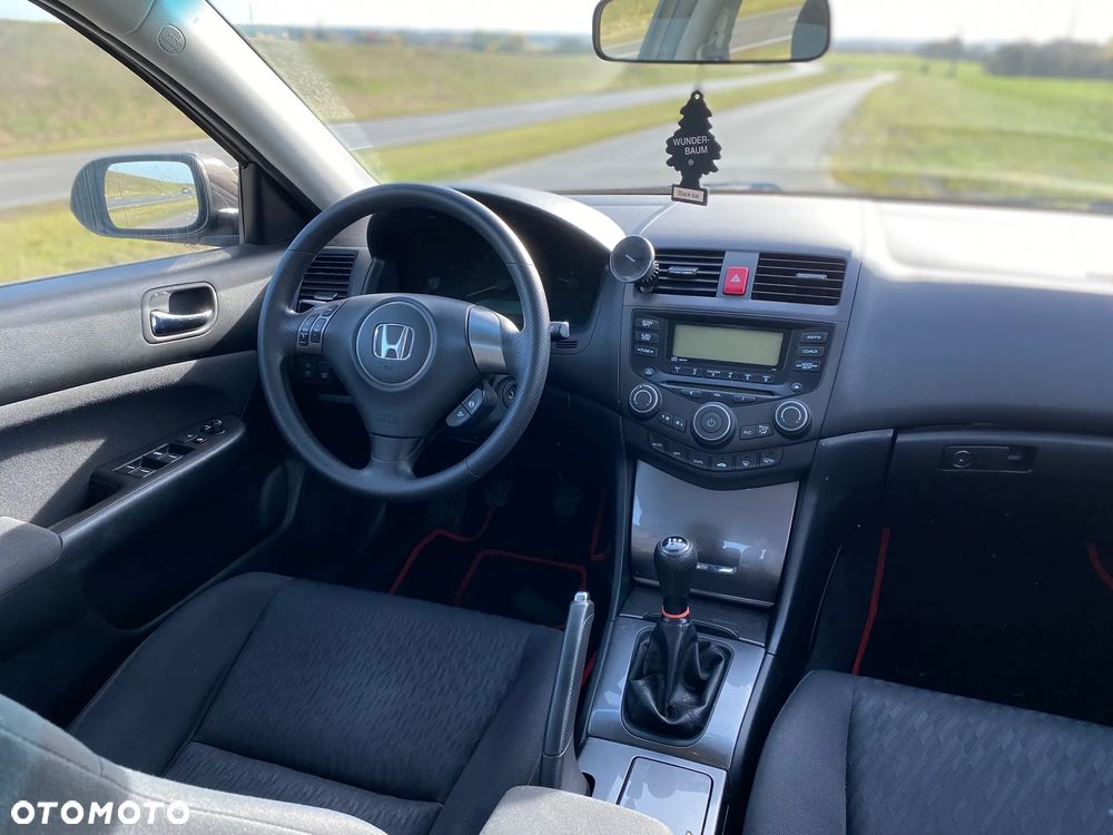 Honda Accord 2.0 Comfort - 17