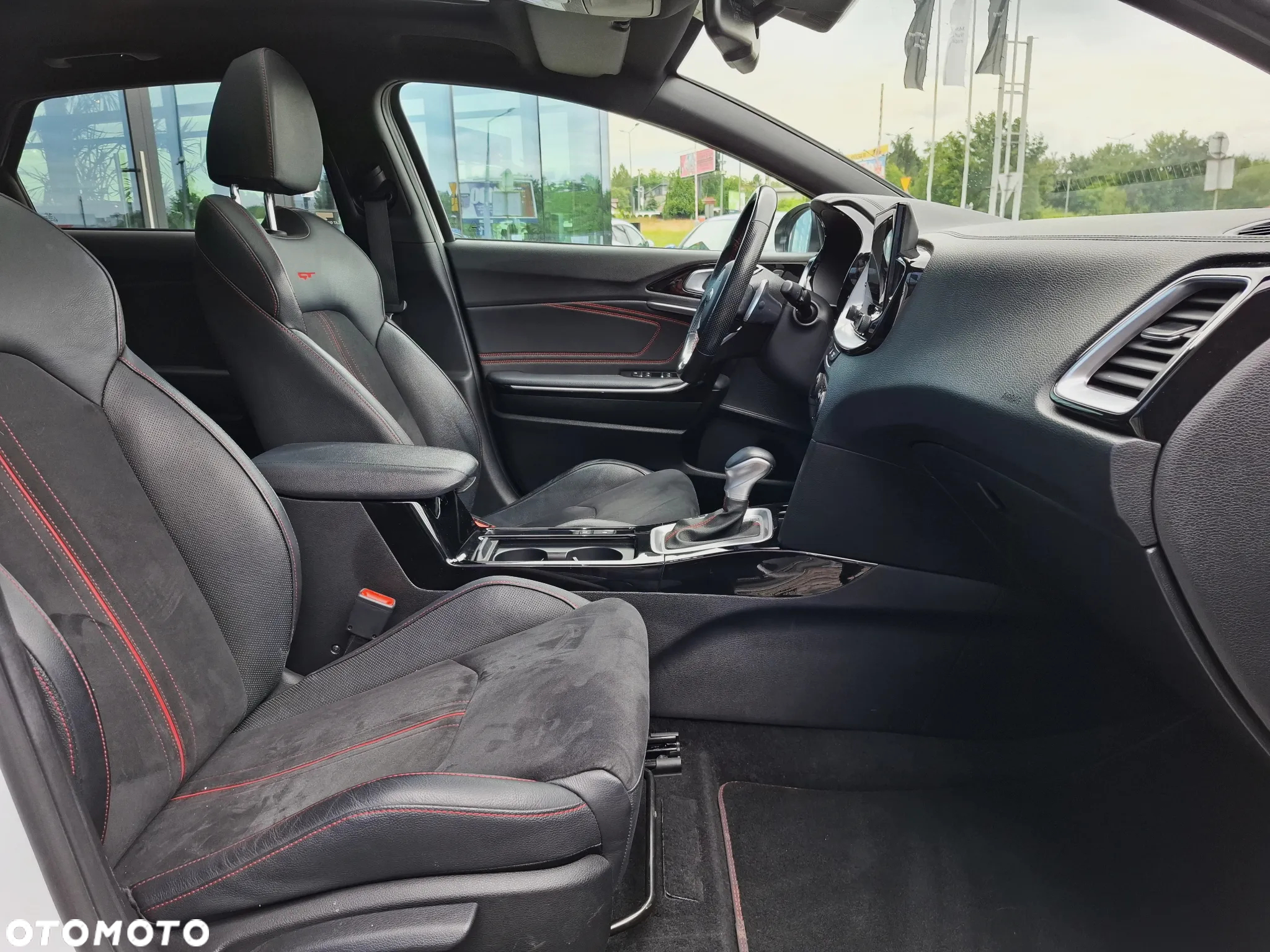 Kia ProCeed 1.6 T-GDI GT DCT - 17