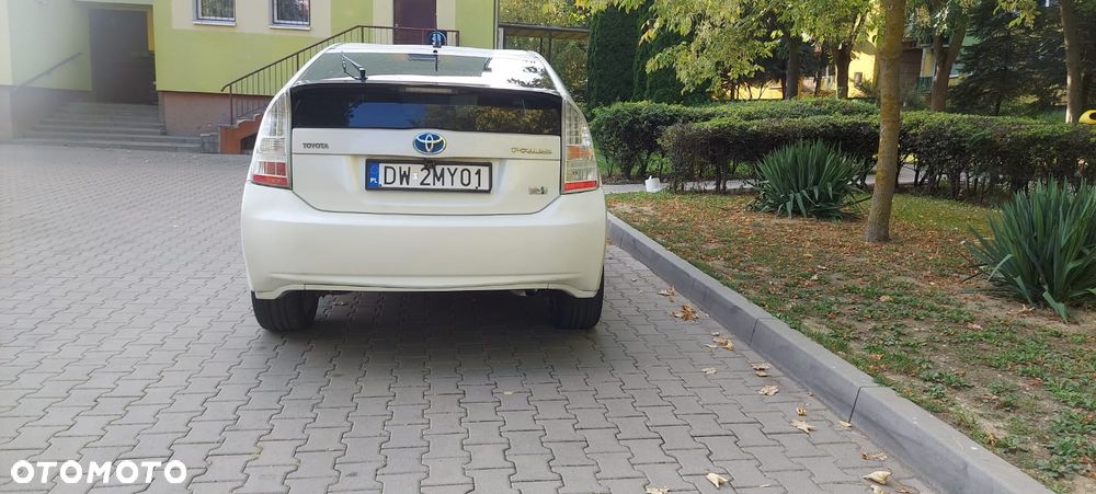 Toyota Prius - 16