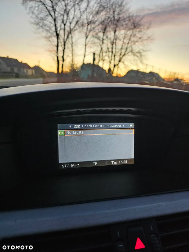 BMW Seria 5 520d Touring - 31