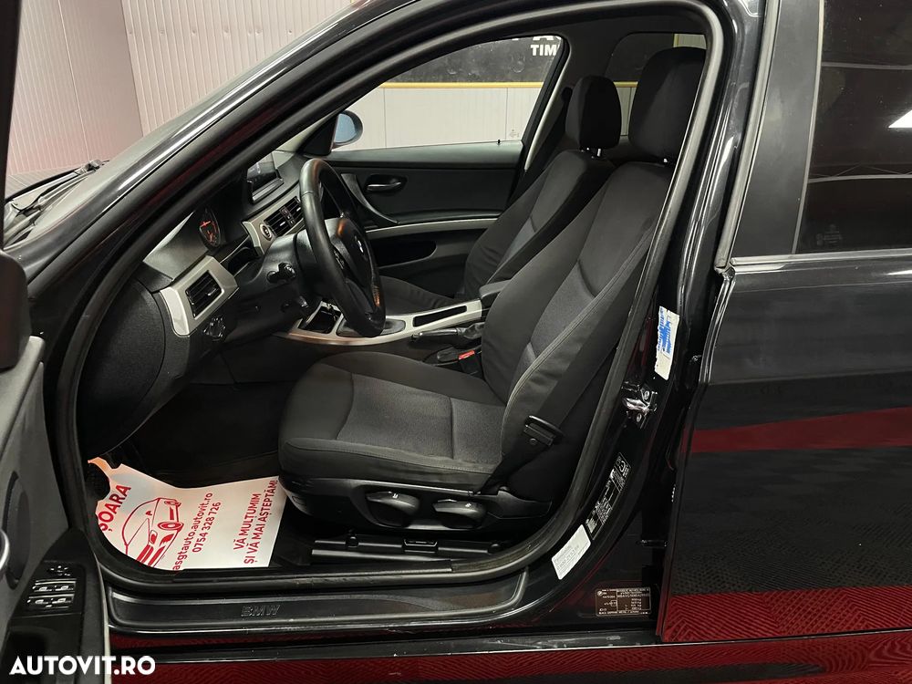 BMW Seria 3 318d - 11