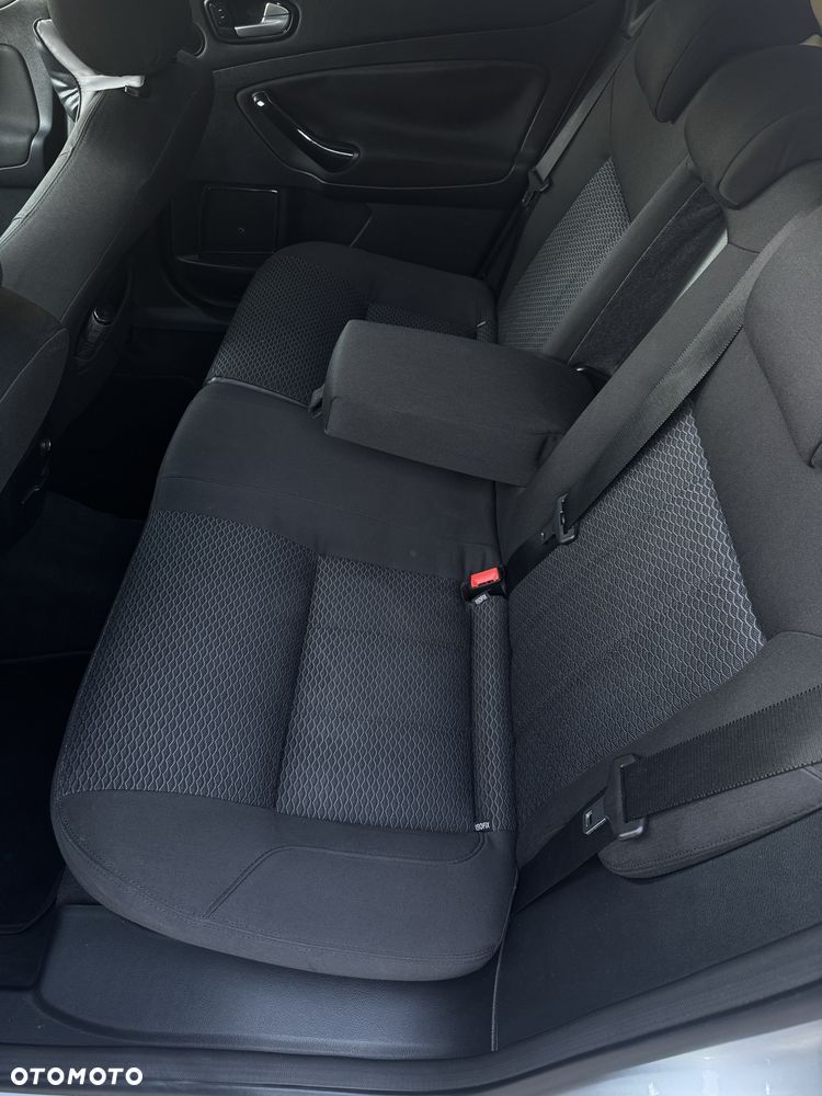 Ford Mondeo - 6