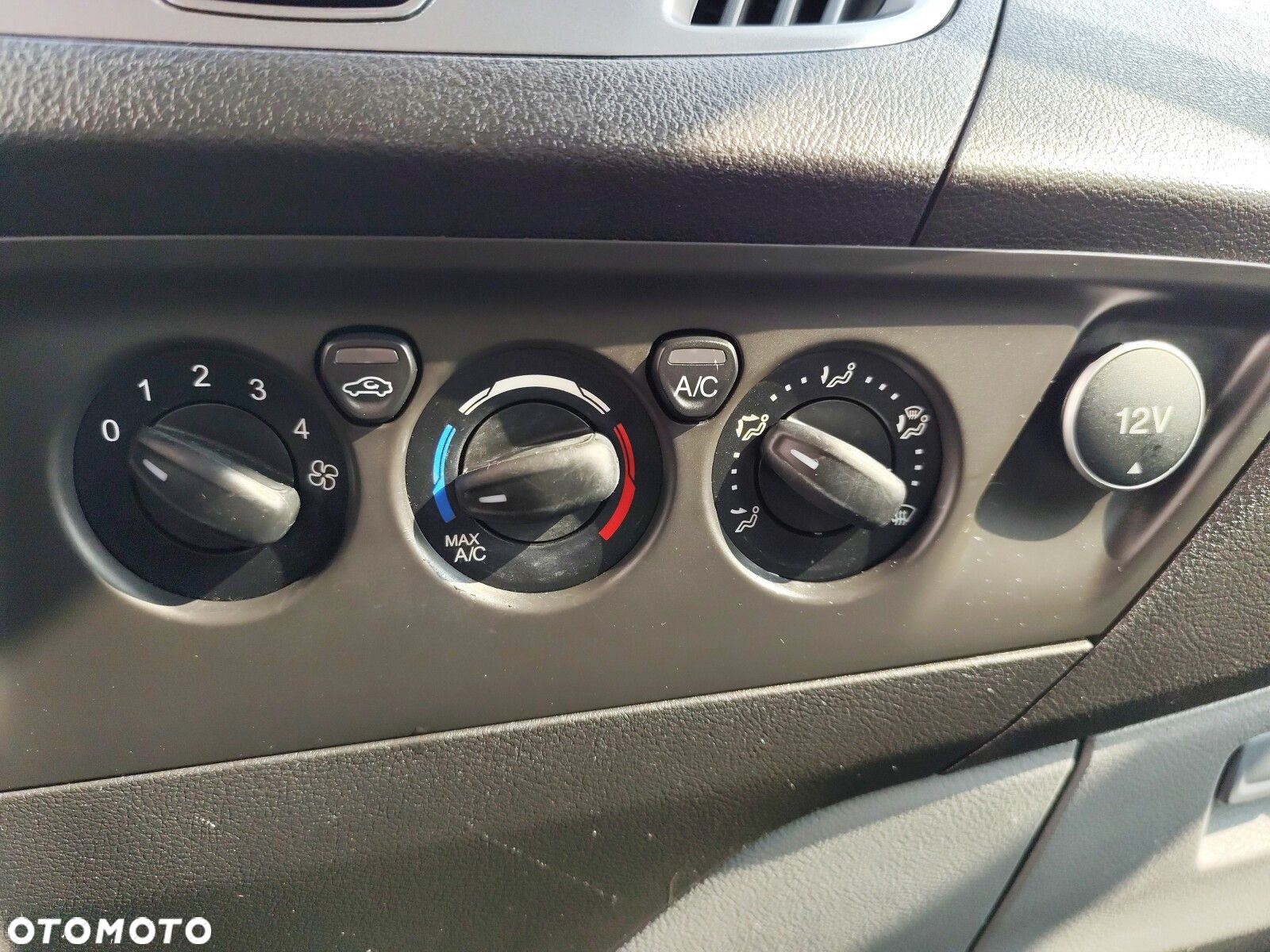 Ford Transit Custom - 23