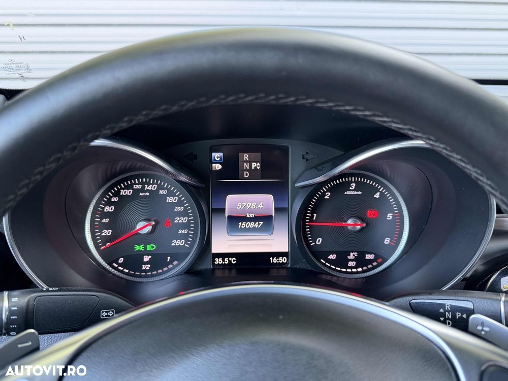 Mercedes-Benz GLC Coupe 250 d 4Matic 9G-TRONIC AMG Line - 24