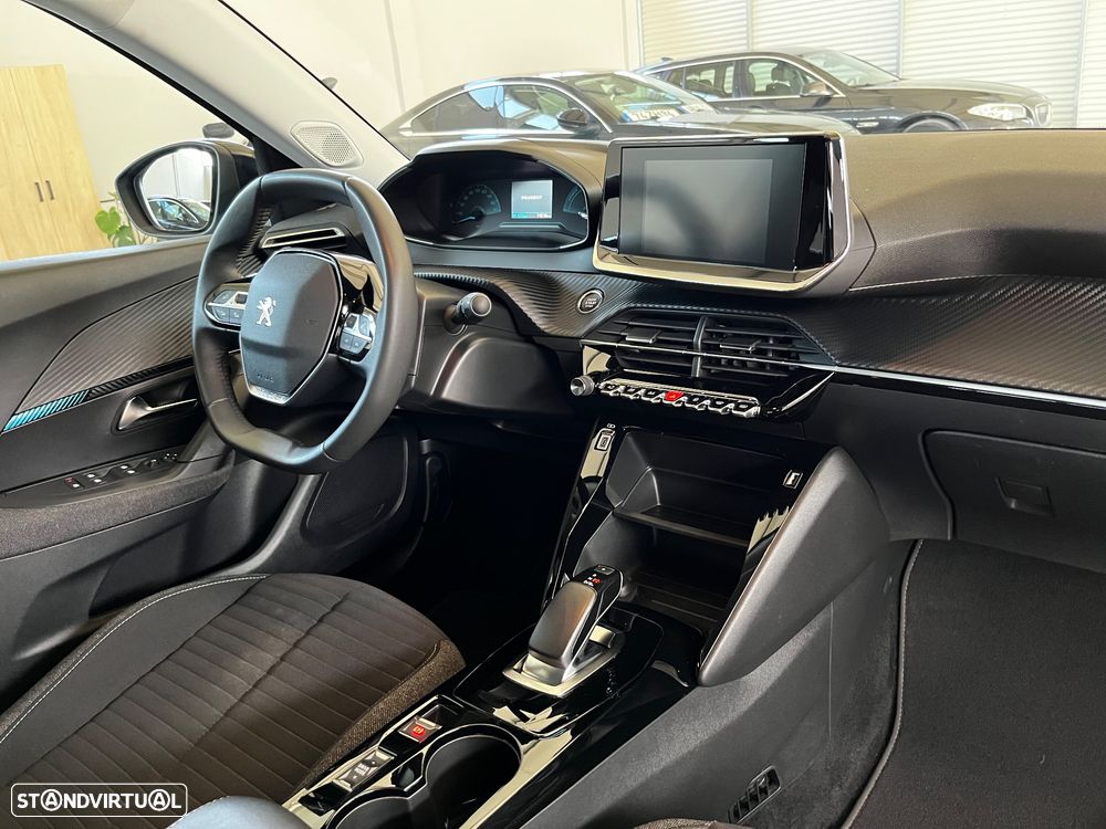 Peugeot e-2008 Style - 10