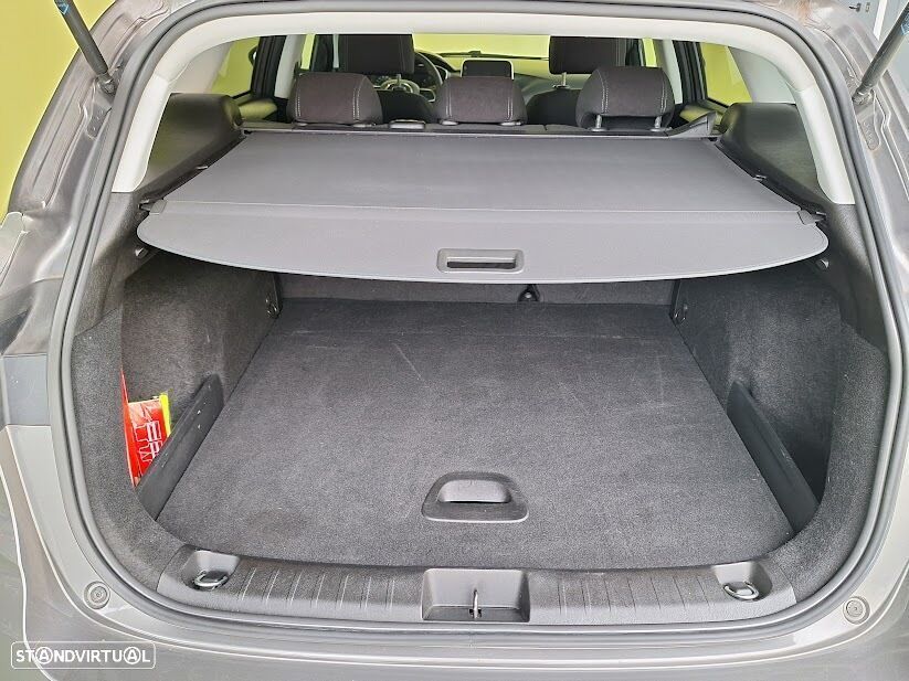 Fiat Tipo Station Wagon 1.3 M-Jet Lounge - 32