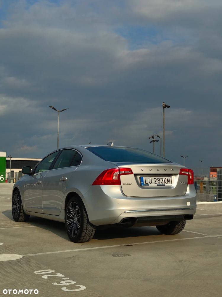 Volvo S60 - 30