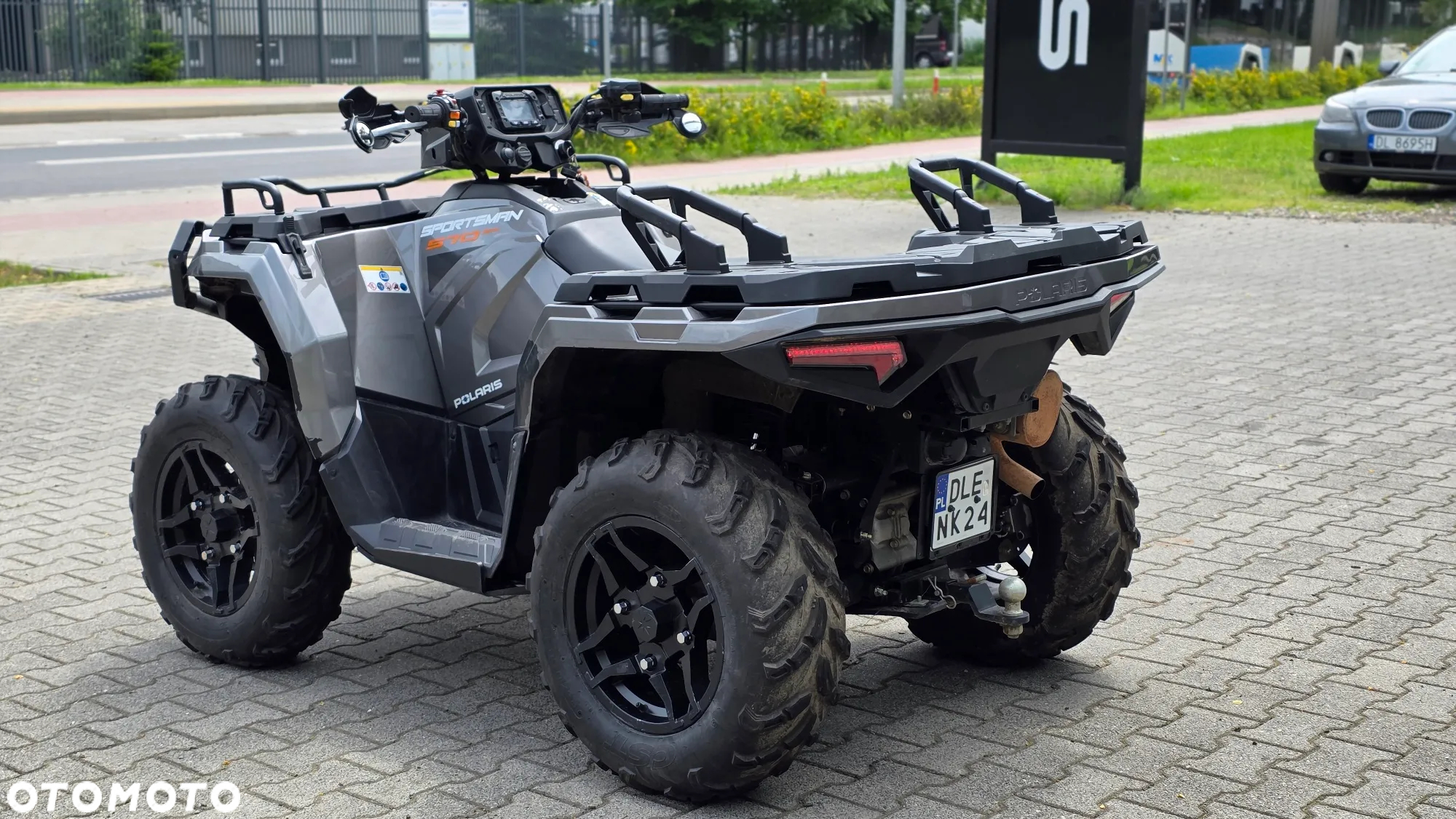 Polaris Sportsman - 10