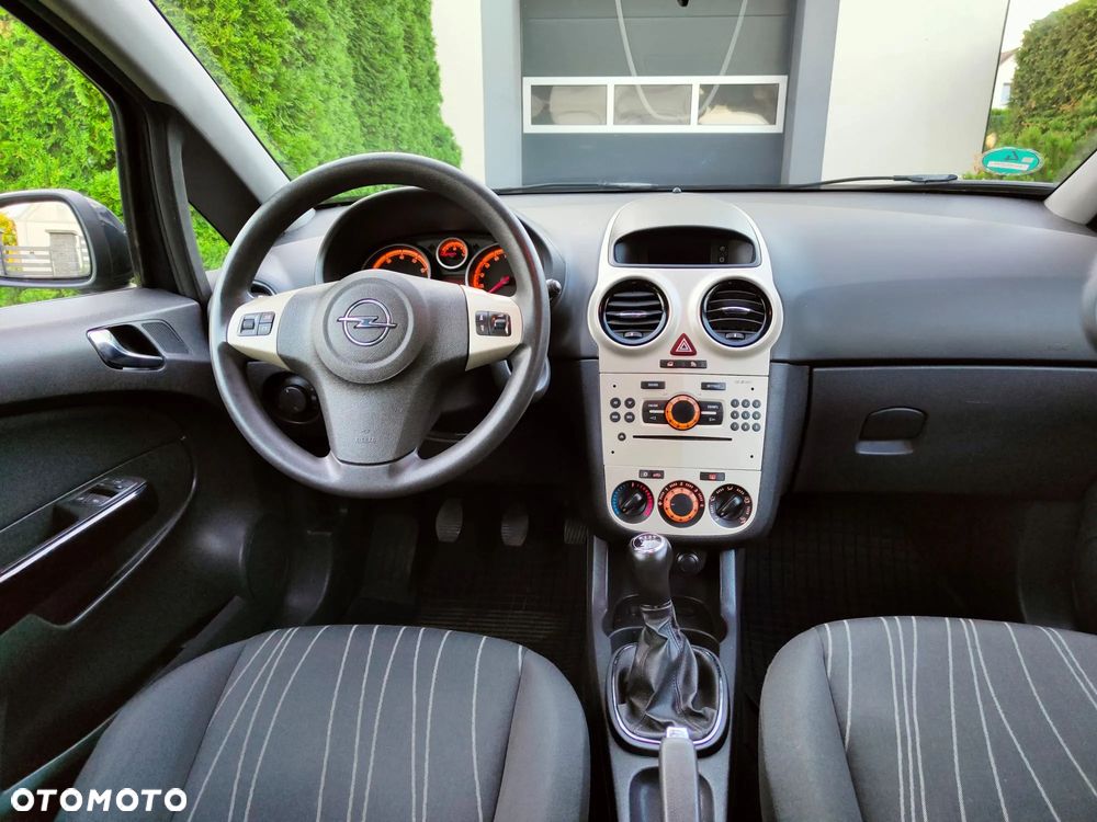 Opel Corsa 1.2 16V - 8