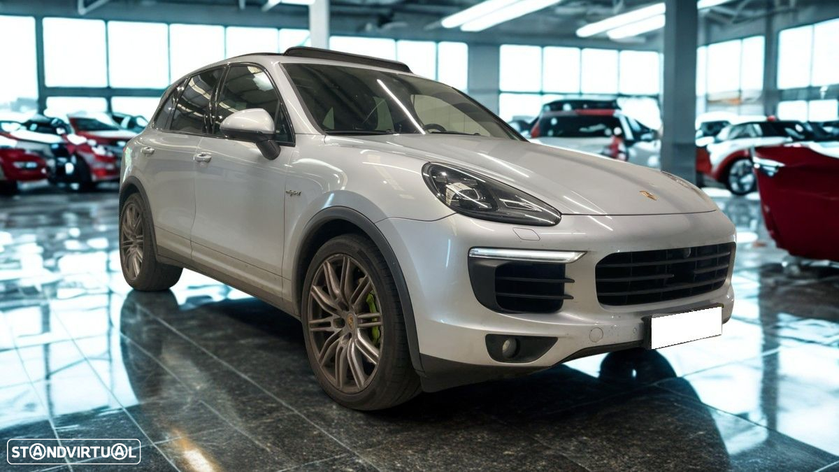 Porsche Cayenne S E-Hybrid - 6