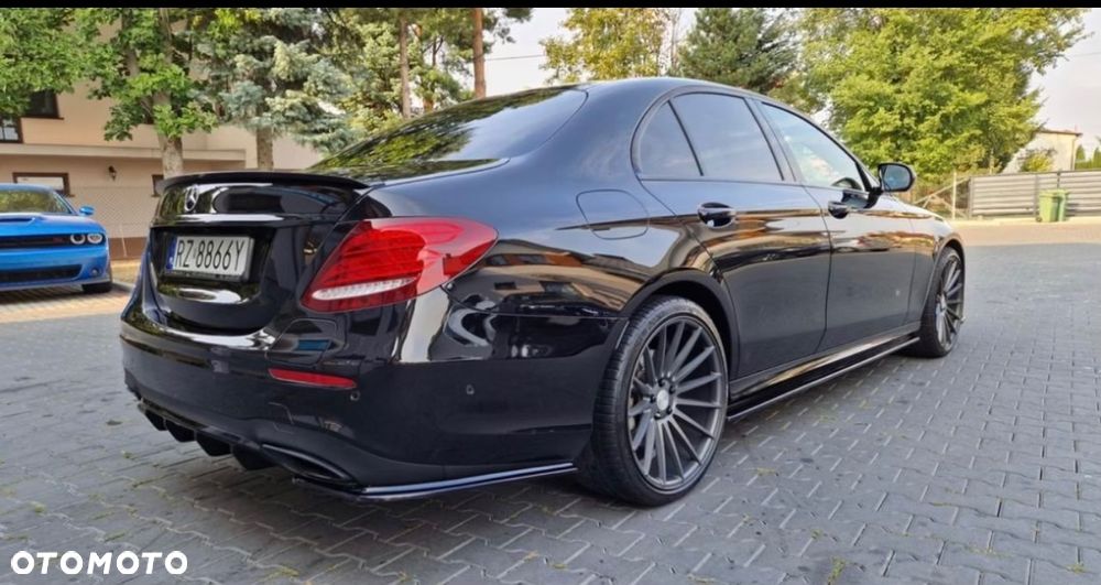 Mercedes-Benz Klasa E - 14