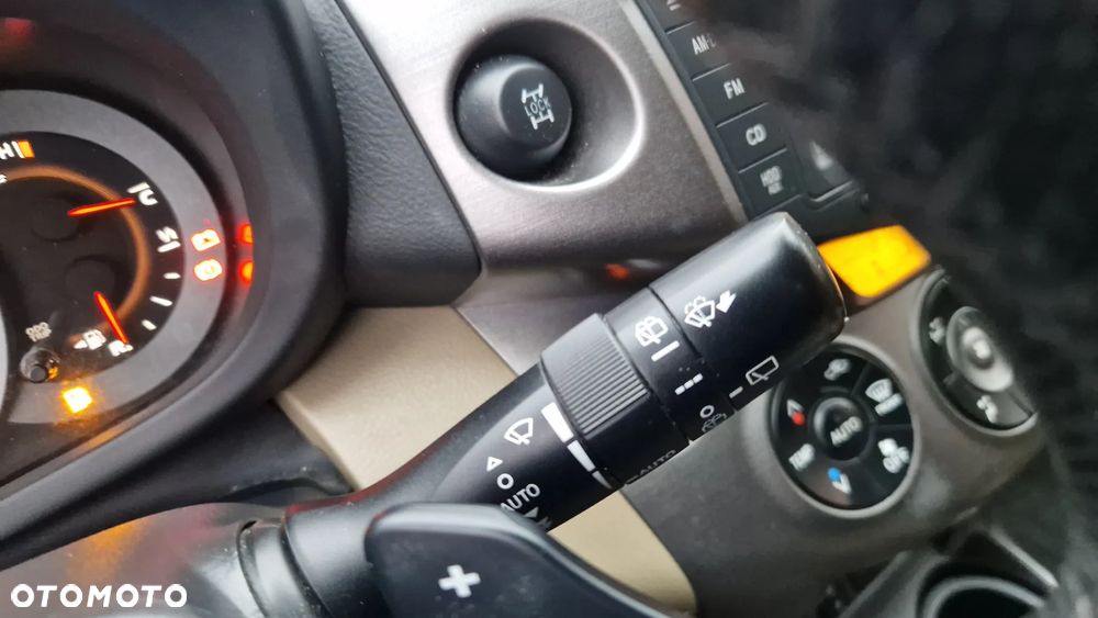 Toyota RAV4 2.0 VVT-i Prestige NAVI MS - 35