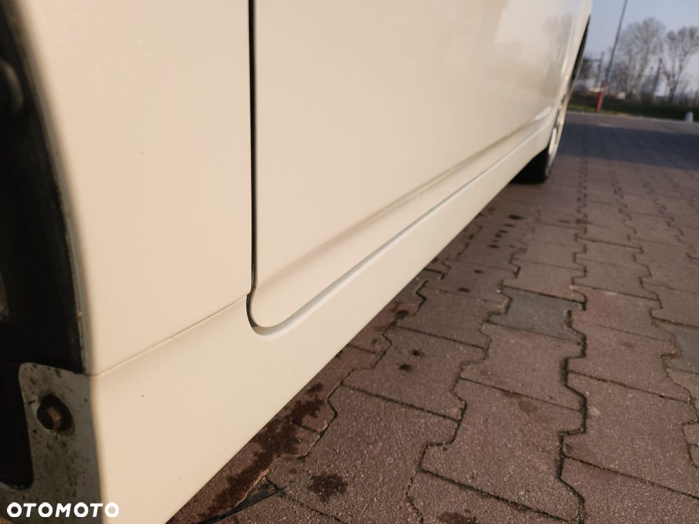 Toyota Prius 1.8 HSD Prestige - 6