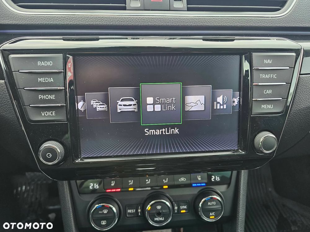 Skoda Superb 2.0 TDI 4x4 L&K DSG - 26