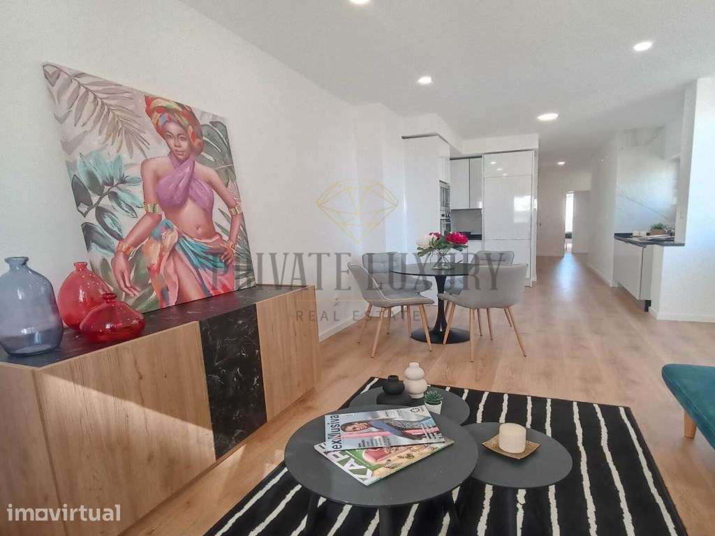 Apartamento T3 em Benfica - Grande imagem: 2/25