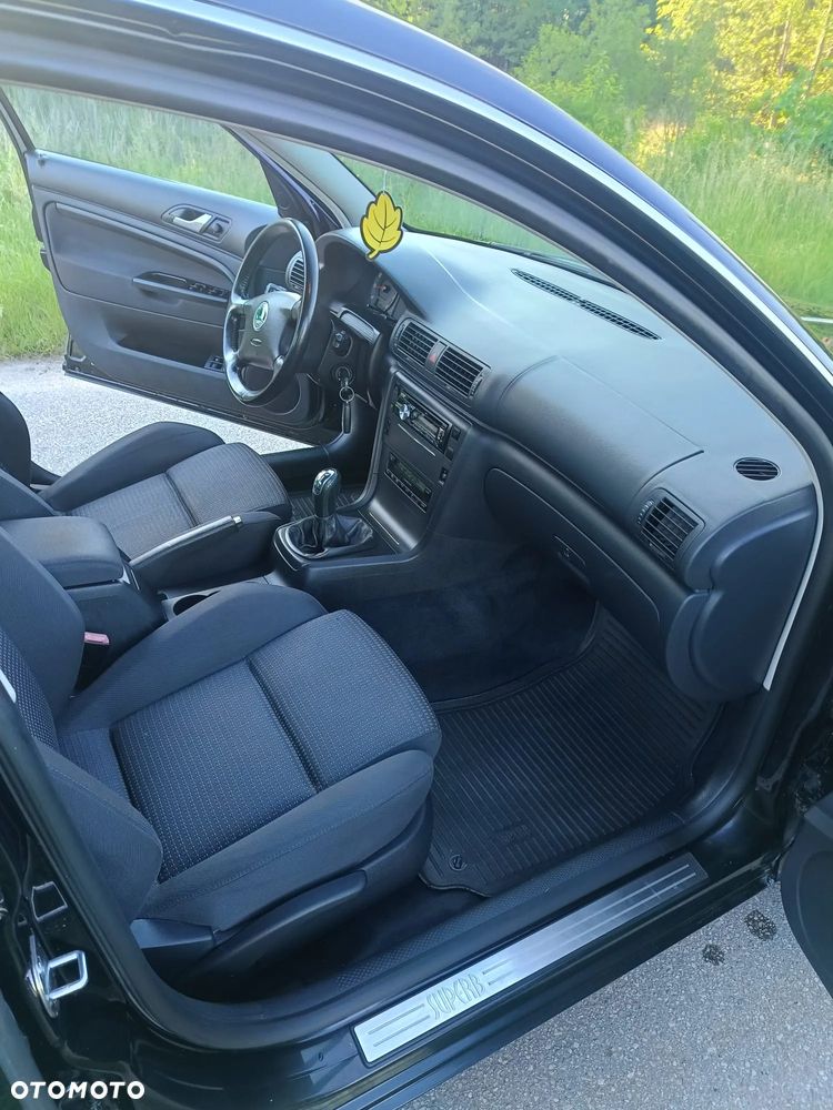 Skoda Superb 1.8 Turbo Elegance - 10